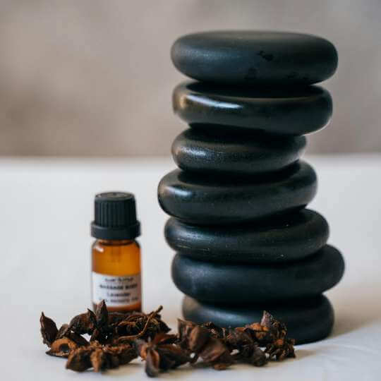 warm-stone-massage-home-bali.jpg